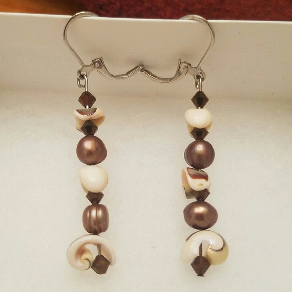 Earrings - Picture 3 of 4